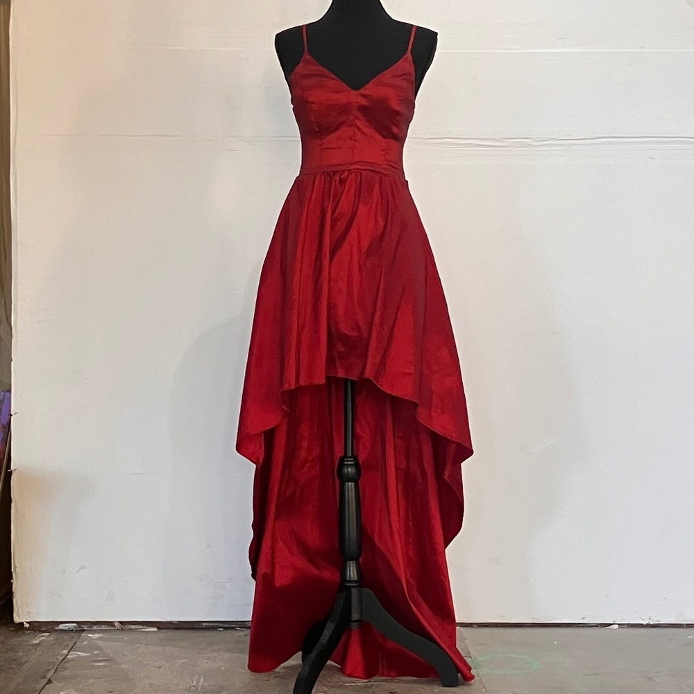 Burgundy spaghetti strap high low dress - Picture 1 of 10